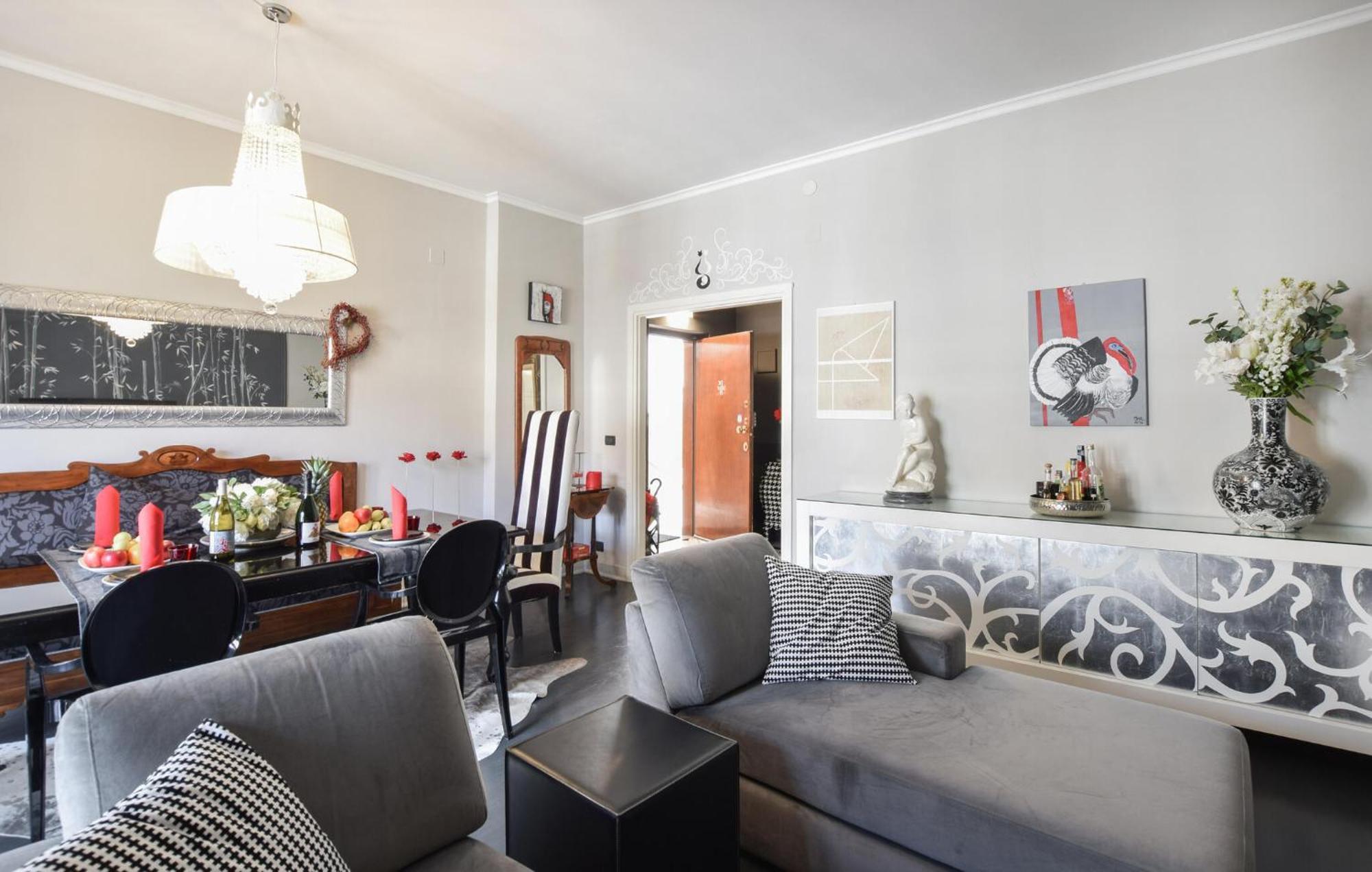 2 Bedroom Cozy Apartment In Gorizia Eksteriør billede