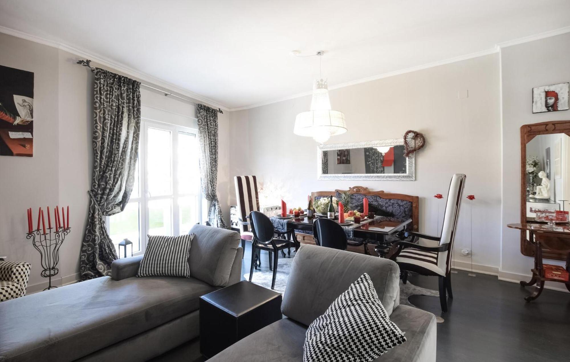 2 Bedroom Cozy Apartment In Gorizia Eksteriør billede